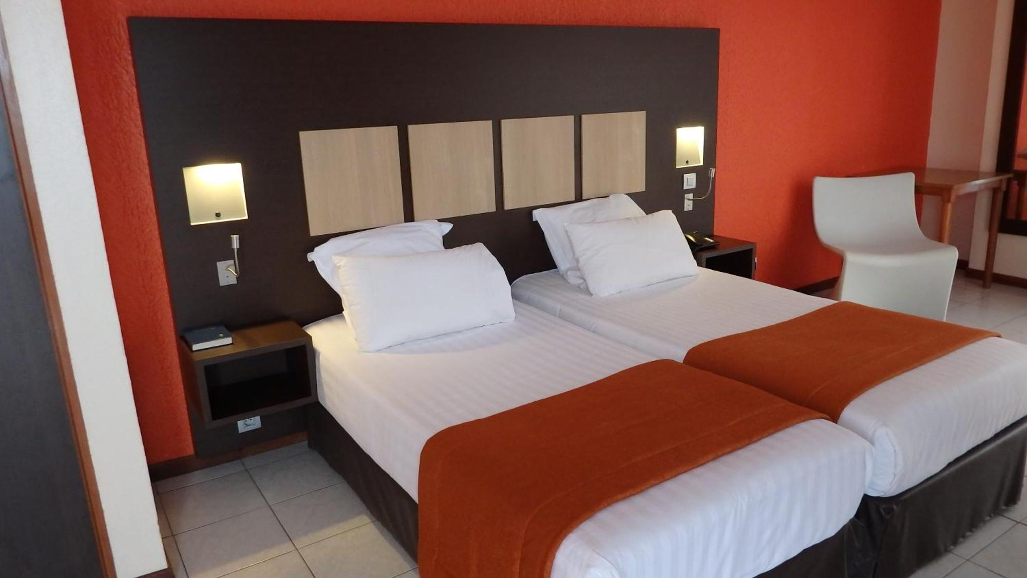 Central Hotel Каєнна Екстер'єр фото