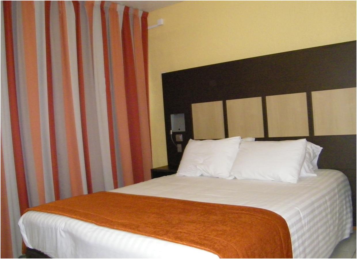 Central Hotel Каєнна Екстер'єр фото