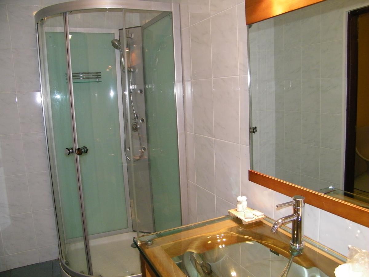 Central Hotel Каєнна Екстер'єр фото